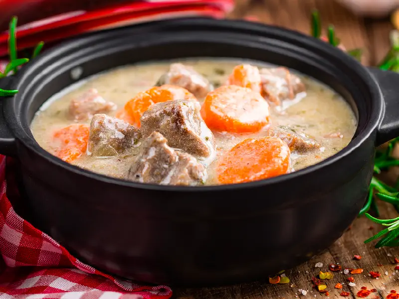 Recette-Saute-de-porc-a-la-creme-Les-Gorronnaises